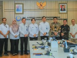 KKP Buka Jalan Kuliah Gratis Untuk Anak Nelayan Parigi Moutong