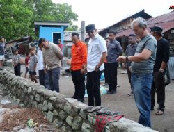 Bupati Erwin Burase Instruksikan Percepatan Penanganan Abrasi Desa Palasa