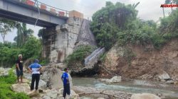 Jembatan Penghubung Desa Baliara dan Parigimpu’u Terancam Ambruk