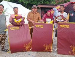 Bantuan Sosial Disalurkan Untuk Warga Terdampak Banjir Bandang Avolua