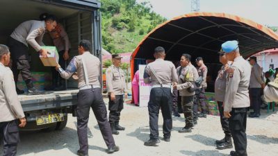 Polres Parigi Moutong Salurkan Bansos Untuk Warga Terdampak Banjir
