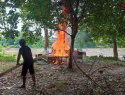 Warga Baliara Bakar Basecamp Galian C