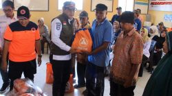 Warga Terdampak Banjir Toribulu Terima Bantuan